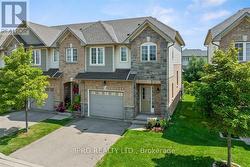 12 - 40 DARTMOUTH GATE  Hamilton, ON L8E 0C4