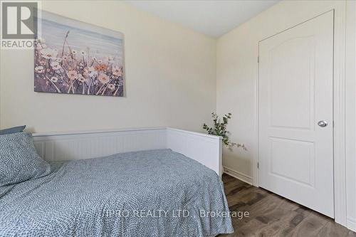 12 - 40 Dartmouth Gate, Hamilton (Lakeshore), ON - Indoor Photo Showing Bedroom