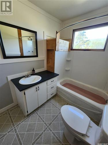 121 Mission Road, Grayson, SK - Indoor Photo Showing Bathroom