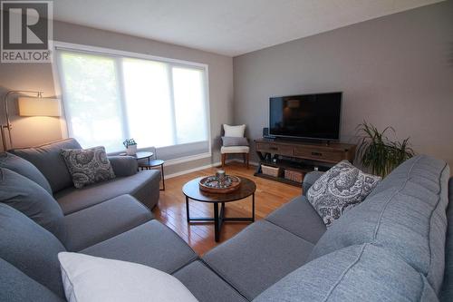 165 Caddy Ave, Sault Ste. Marie, ON - Indoor Photo Showing Living Room