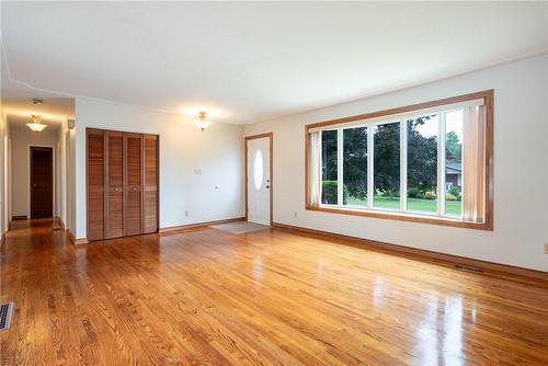 50 Lorne Avenue, Brant, ON - Indoor Photo Showing Other Room