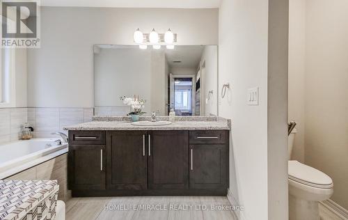 4444 Shuttleworth Drive, Niagara Falls, ON - Indoor Photo Showing Bathroom