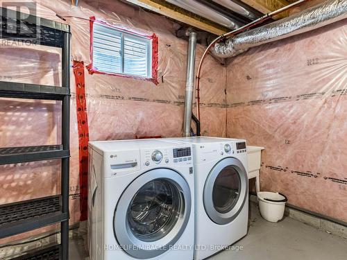 222 Amand Drive, Kitchener, ON - Indoor Photo Showing Laundry Room