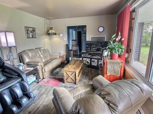 Living room - 25 Rue Des Trembles, Matagami, QC - Indoor Photo Showing Living Room