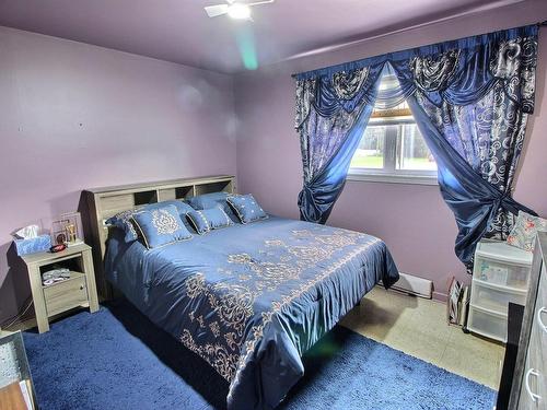 Master bedroom - 25 Rue Des Trembles, Matagami, QC - Indoor Photo Showing Bedroom