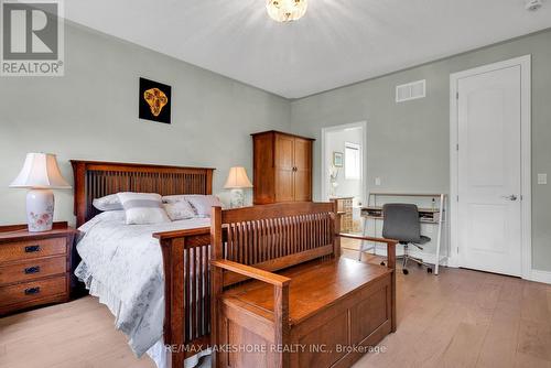 1584 Cahill Drive, Peterborough (Otonabee), ON - Indoor Photo Showing Bedroom