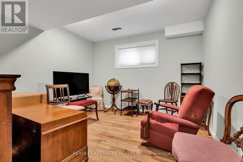 1584 Cahill Drive, Peterborough (Otonabee), ON - Indoor Photo Showing Other Room