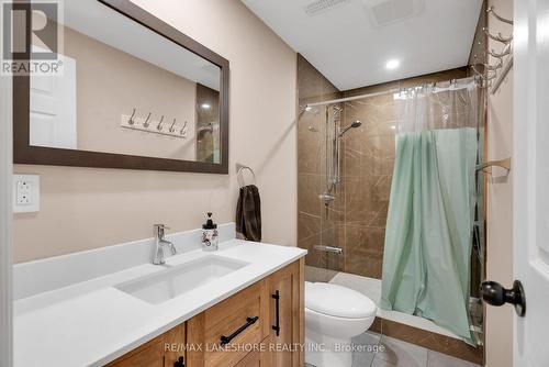 1584 Cahill Drive, Peterborough (Otonabee), ON - Indoor Photo Showing Bathroom