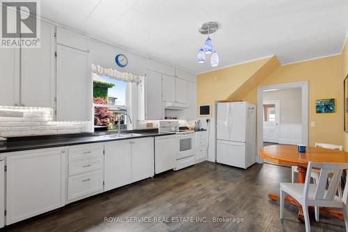 31 Church Street E, Cramahe (Colborne), ON - Indoor Photo Showing Kitchen