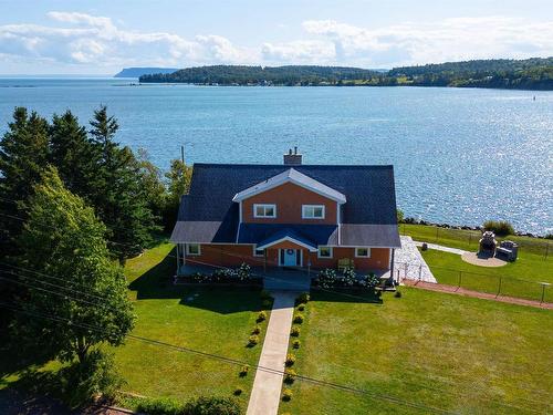 370 Pier Road, Parrsboro, NS 