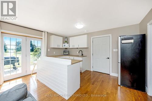 064232 County Rd 3, East Garafraxa, ON - Indoor Photo Showing Kitchen