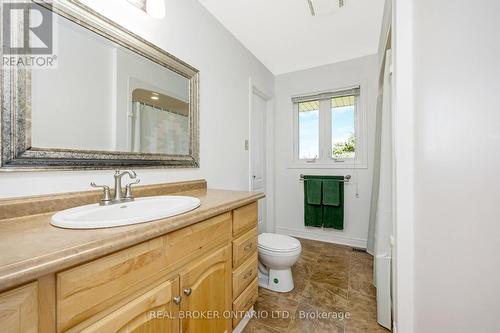 064232 County Rd 3, East Garafraxa, ON - Indoor Photo Showing Bathroom