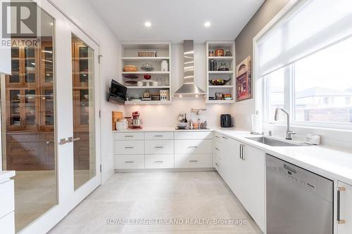 3478 Silverleaf Chase, London, ON - Indoor Photo Showing Kitchen