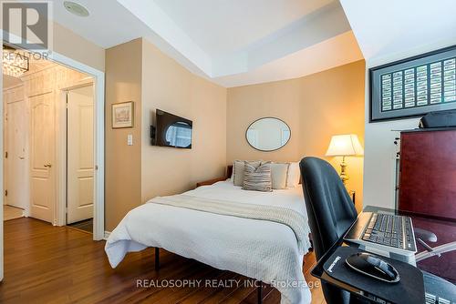 1618 - 2111 Lake Shore Boulevard W, Toronto (Mimico), ON - Indoor Photo Showing Bedroom