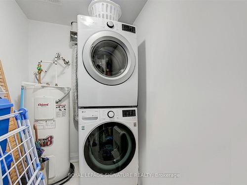 608-302 Essa Rd, Barrie, ON - Indoor Photo Showing Laundry Room