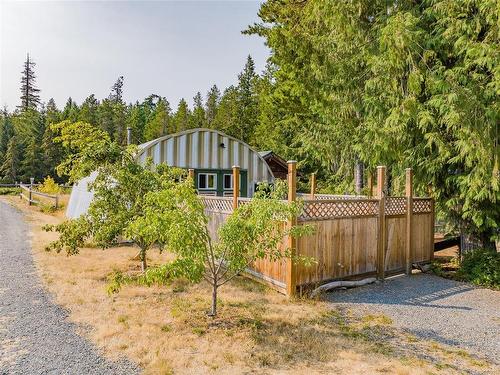 930 Spider Lake Rd, Qualicum Beach, BC 