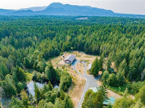 930 Spider Lake Rd, Qualicum Beach, BC 