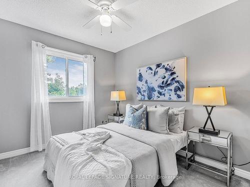 3 Heathcliffe Sq, Brampton, ON - Indoor Photo Showing Bedroom