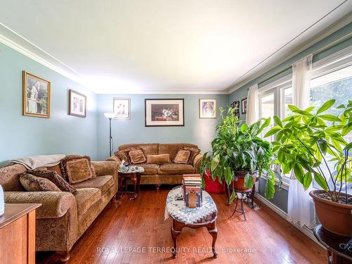 511 Briarhill Ave, London, ON - Indoor Photo Showing Living Room