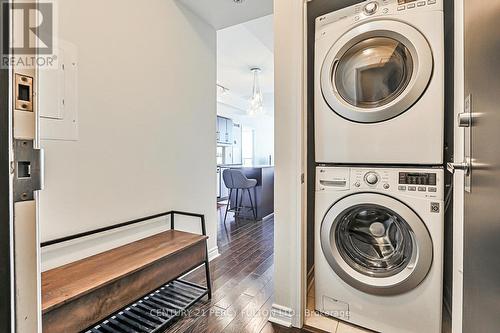 405 - 2885 Bayview Avenue, Toronto (Bayview Village), ON - Indoor Photo Showing Laundry Room