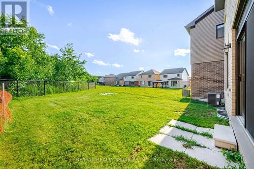 251 Bedrock Drive, Hamilton (Stoney Creek), ON - Outdoor