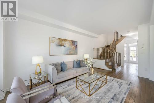 251 Bedrock Drive, Hamilton (Stoney Creek), ON - Indoor Photo Showing Living Room