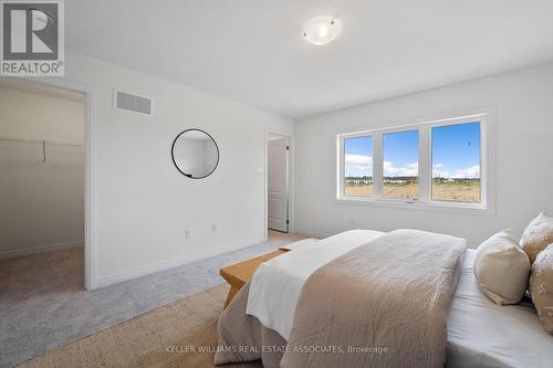 80 Selection Heights, Thorold (Allanburg/Thorold South), ON - Indoor Photo Showing Bedroom