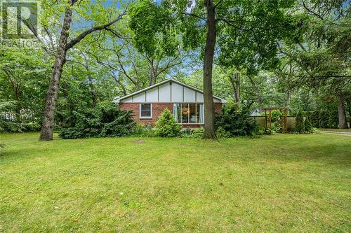 1931 Lakeshore Road, Sarnia, ON - Outdoor