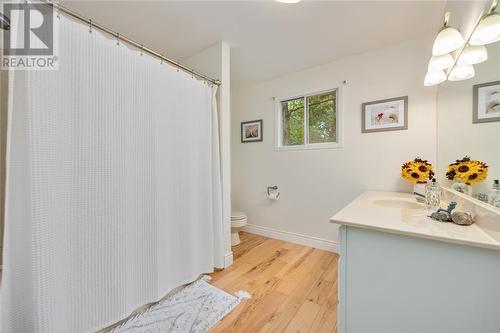 1931 Lakeshore Road, Sarnia, ON - Indoor Photo Showing Bathroom