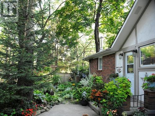 1931 Lakeshore Road, Sarnia, ON - Outdoor