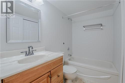 121 Water Street W Unit#112, Cornwall, ON - Indoor Photo Showing Bathroom