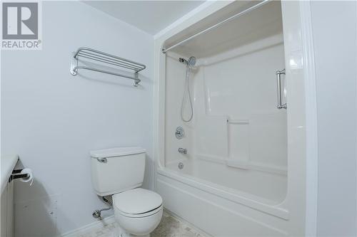 121 Water Street W Unit#112, Cornwall, ON - Indoor Photo Showing Bathroom