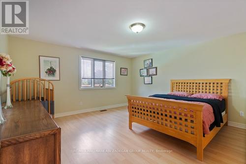 53 Ambrose Road, Toronto (Bayview Village), ON - Indoor Photo Showing Bedroom