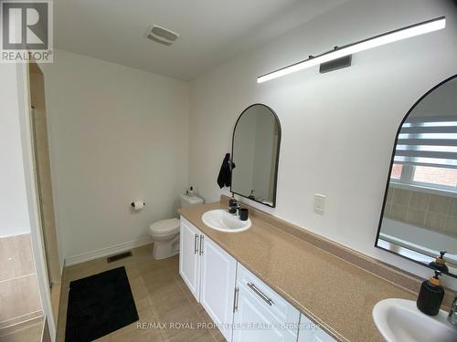 83 Whitehand Drive, Clarington (Newcastle), ON - Indoor Photo Showing Bathroom