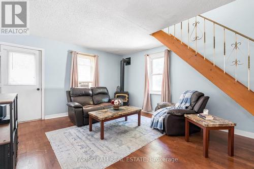 15 George Street, Innisfil (Cookstown), ON - Indoor Photo Showing Living Room