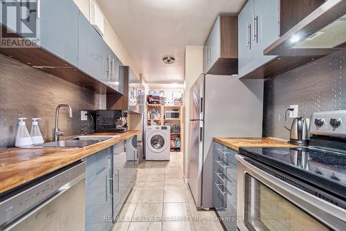 1714 - 390 Dixon Road, Toronto (Kingsview Village-The Westway), ON - Indoor Photo Showing Kitchen With Double Sink