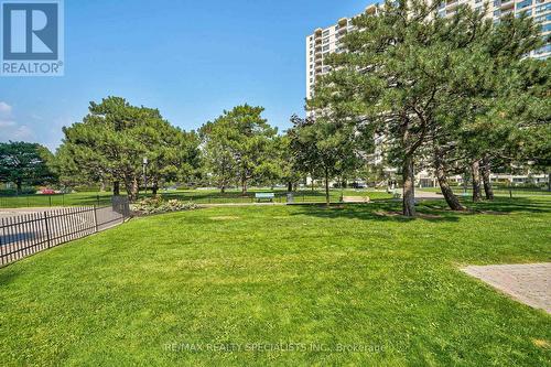 1714 - 390 Dixon Road, Toronto (Kingsview Village-The Westway), ON - Outdoor