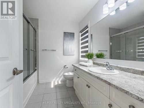 152 Vanhorne Close, Brampton (Northwest Brampton), ON - Indoor Photo Showing Bathroom