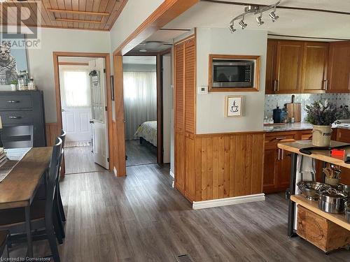 1076 East River Road Unit# 14, Cambridge, ON - Indoor Photo Showing Kitchen