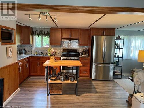 1076 East River Road Unit# 14, Cambridge, ON - Indoor Photo Showing Kitchen