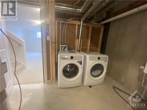 351 Establish Avenue, Ottawa, ON - Indoor Photo Showing Laundry Room