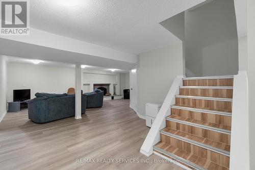 12 Autumn Drive, Caledon, ON - Indoor Photo Showing Other Room