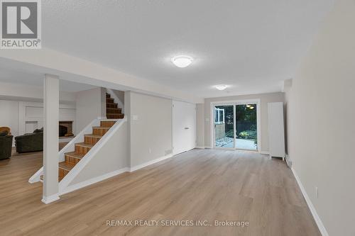 12 Autumn Drive, Caledon, ON - Indoor Photo Showing Other Room