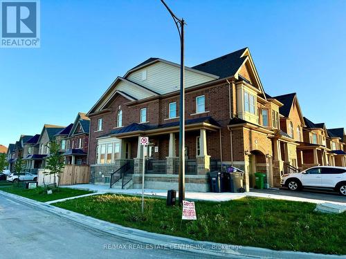 17 Bushwood Trail, Brampton, ON - Outdoor With Facade