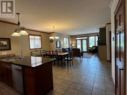 200 Bighorn  Boulevard Unit# 211D, Radium Hot Springs, BC - Indoor