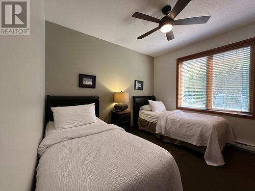 200 Bighorn  Boulevard Unit# 211D, Radium Hot Springs, BC - Indoor Photo Showing Bedroom