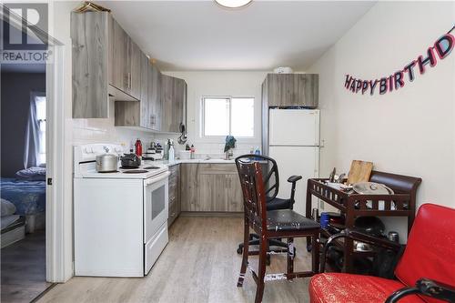 108 King Street, Sudbury, ON - Indoor Photo Showing Kitchen