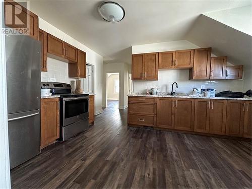 108 King Street, Sudbury, ON - Indoor Photo Showing Kitchen