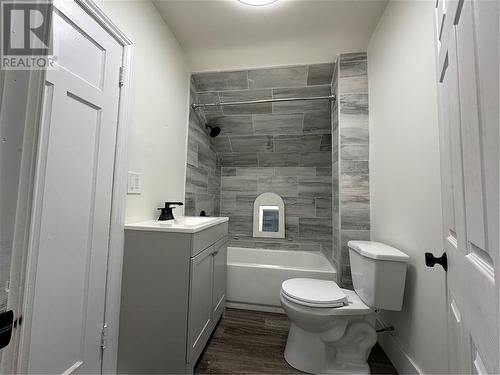 108 King Street, Sudbury, ON - Indoor Photo Showing Bathroom