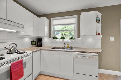 349 Shoreview Road, Burlington, ON - Indoor Photo Showing Kitchen With Double Sink